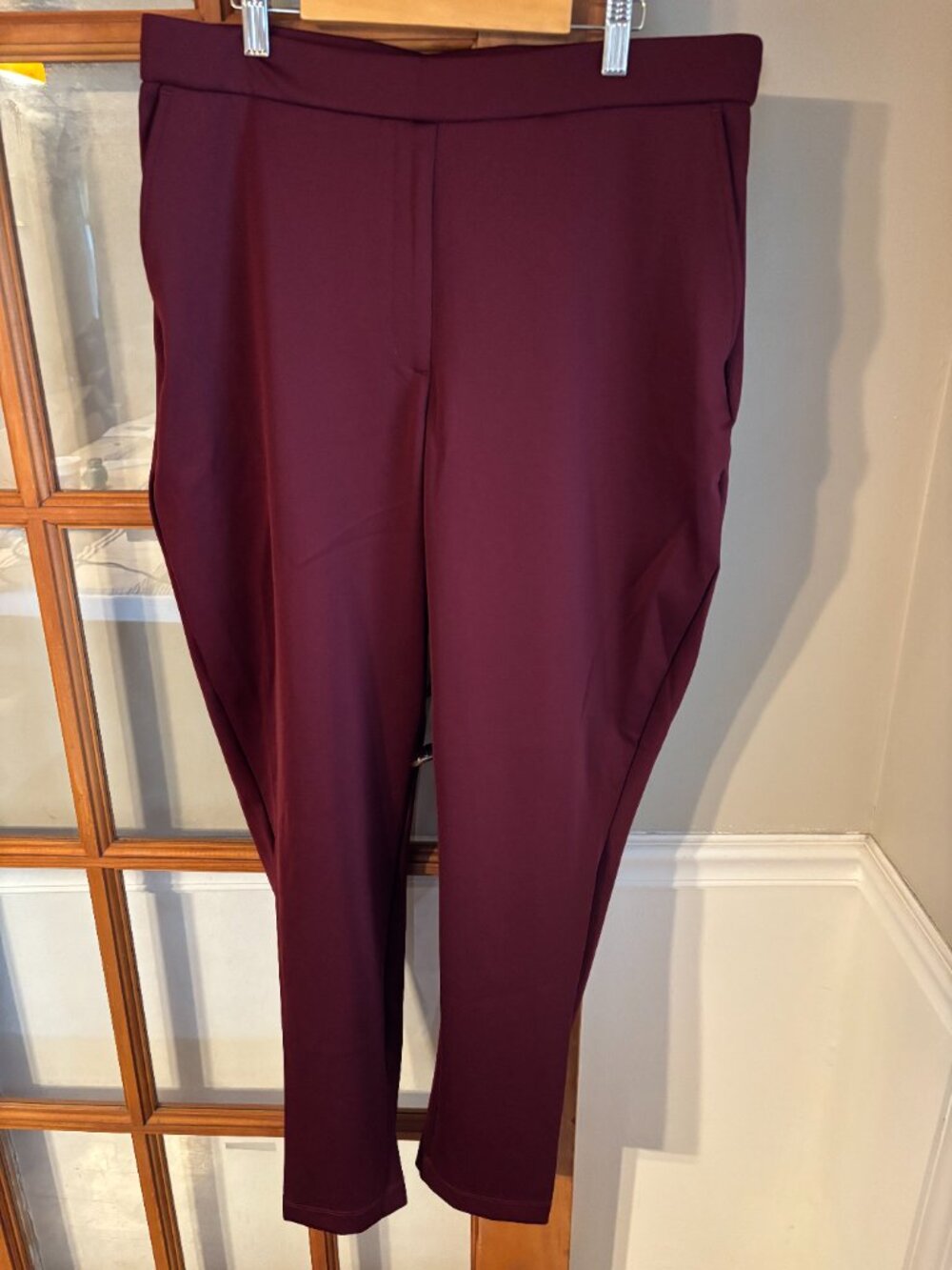 Express women's burgundy curvy skinny leggings SZ: L